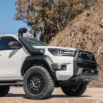 Safari ARMAX snorkel op Toyota Hilux 2020+